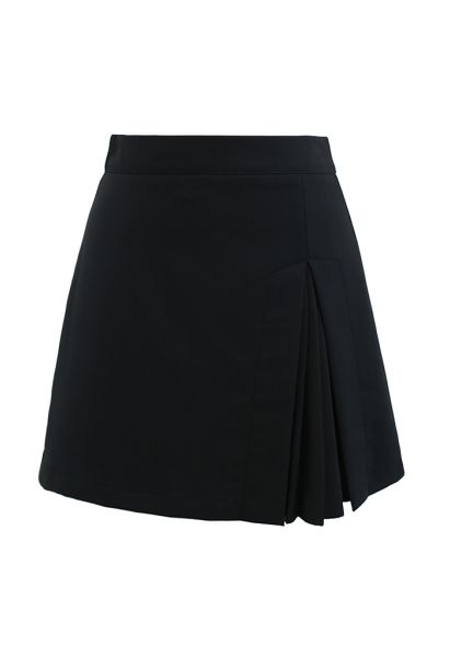 Spliced Pleated Mini Skirt in Black