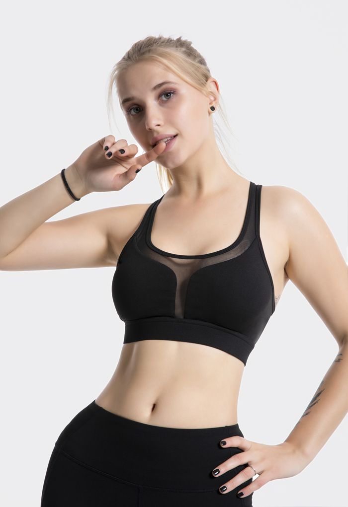 I-Shaped Back Pocket Mesh-Insert Low-Impact Sports Bra in Black