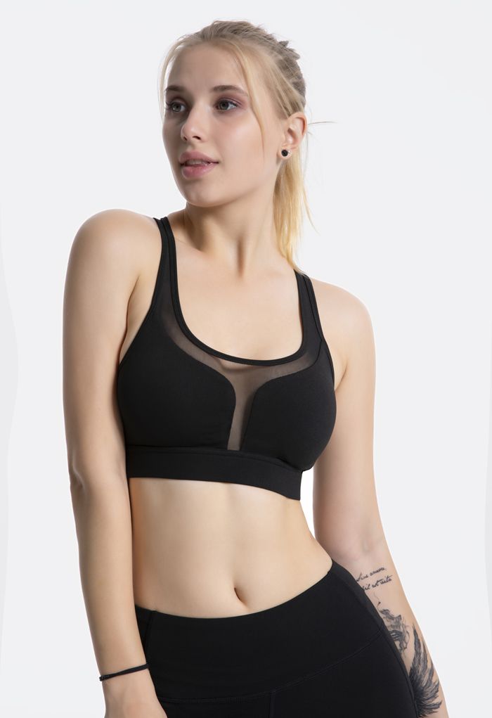 I-Shaped Back Pocket Mesh-Insert Low-Impact Sports Bra in Black