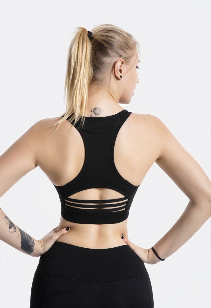 I-Shaped Back Pocket Mesh-Insert Low-Impact Sports Bra in Black