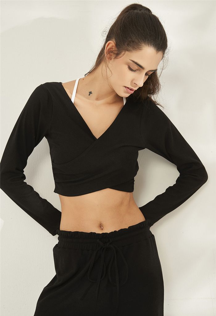 Crisscross Front Long Sleeves Ribbed Top in Black