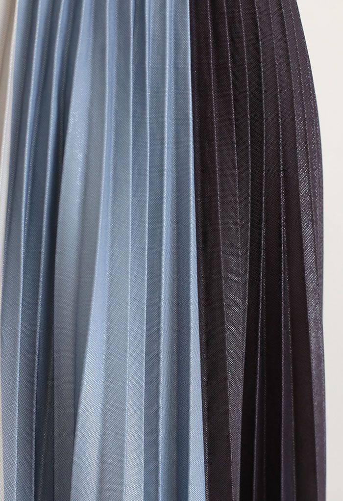 Pleated Sheen Color Block Midi Skirt in Blue