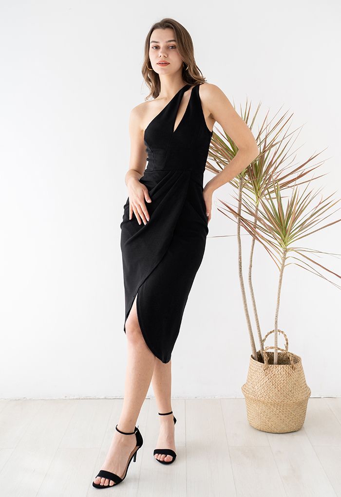 Cutout One-Shoulder Flap Bodycon Dress in Black