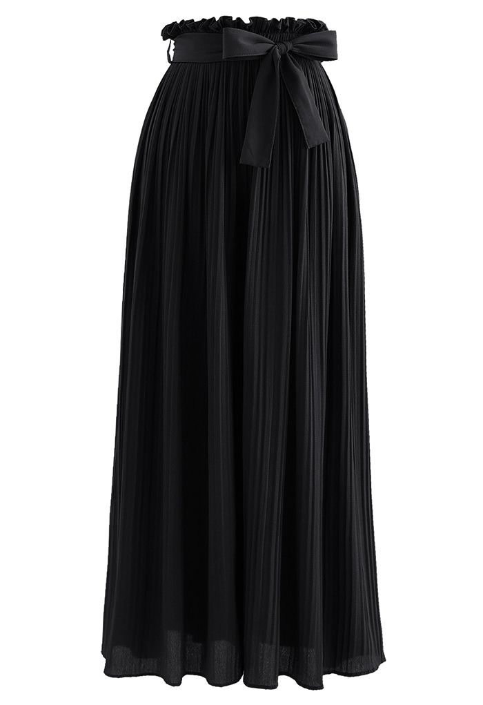 Tie-Waist Pleated Wide Leg Pants in Black