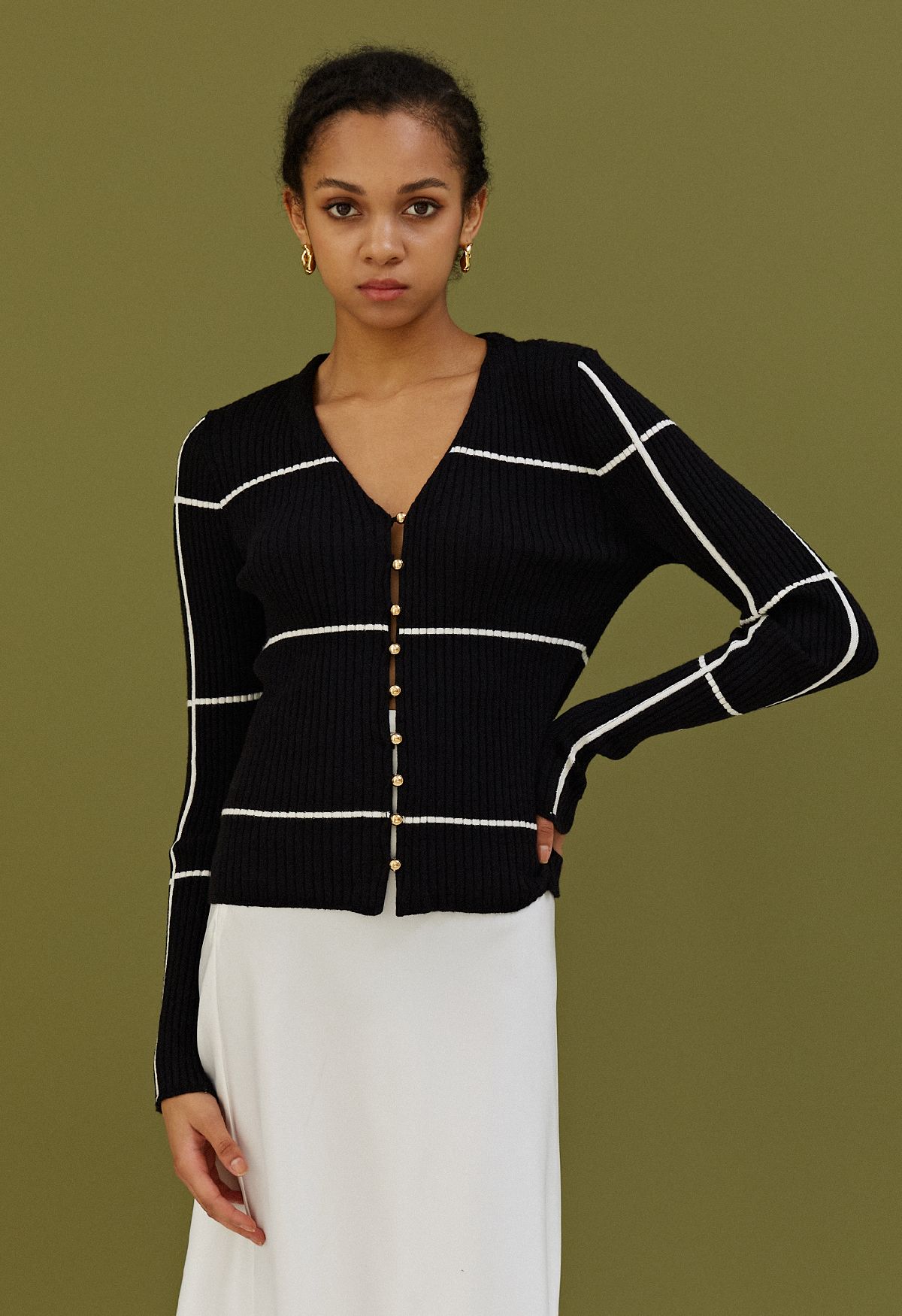 Grid V-Neck Buttoned Sweater in Black