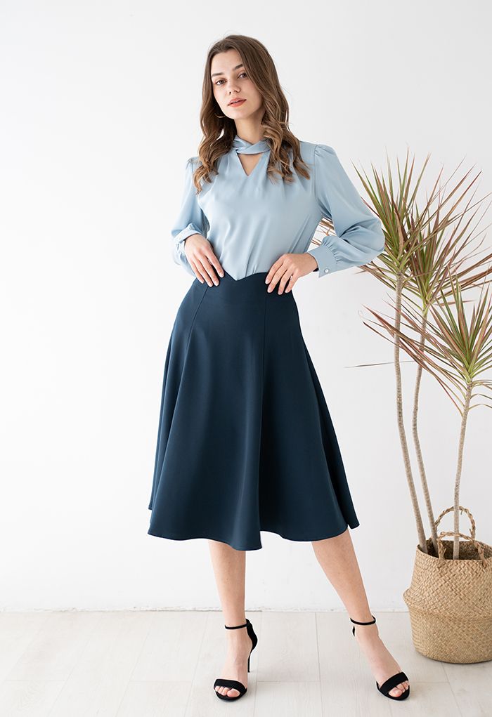 V-Shaped Waistline Textured A-Line Skirt in Indigo