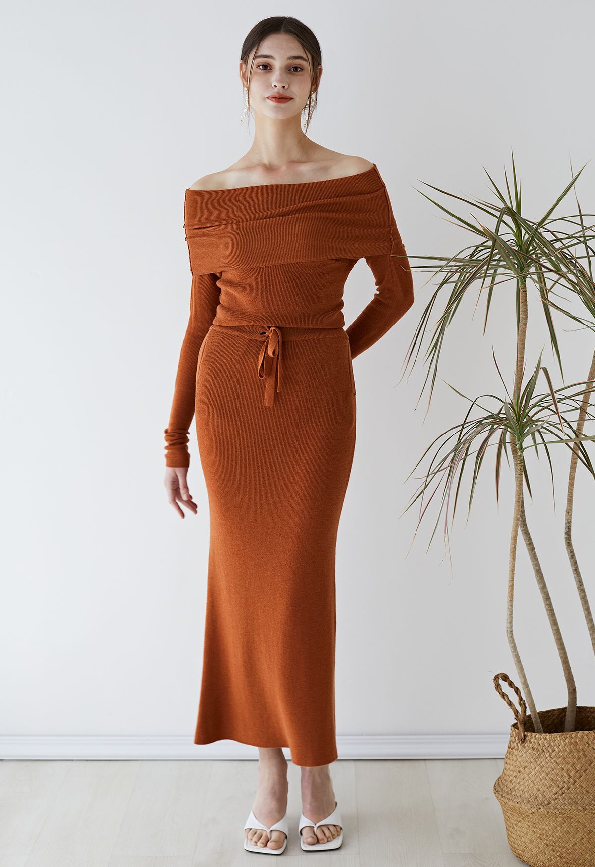 Knitted High Waist Pencil Maxi Skirt in Pumpkin