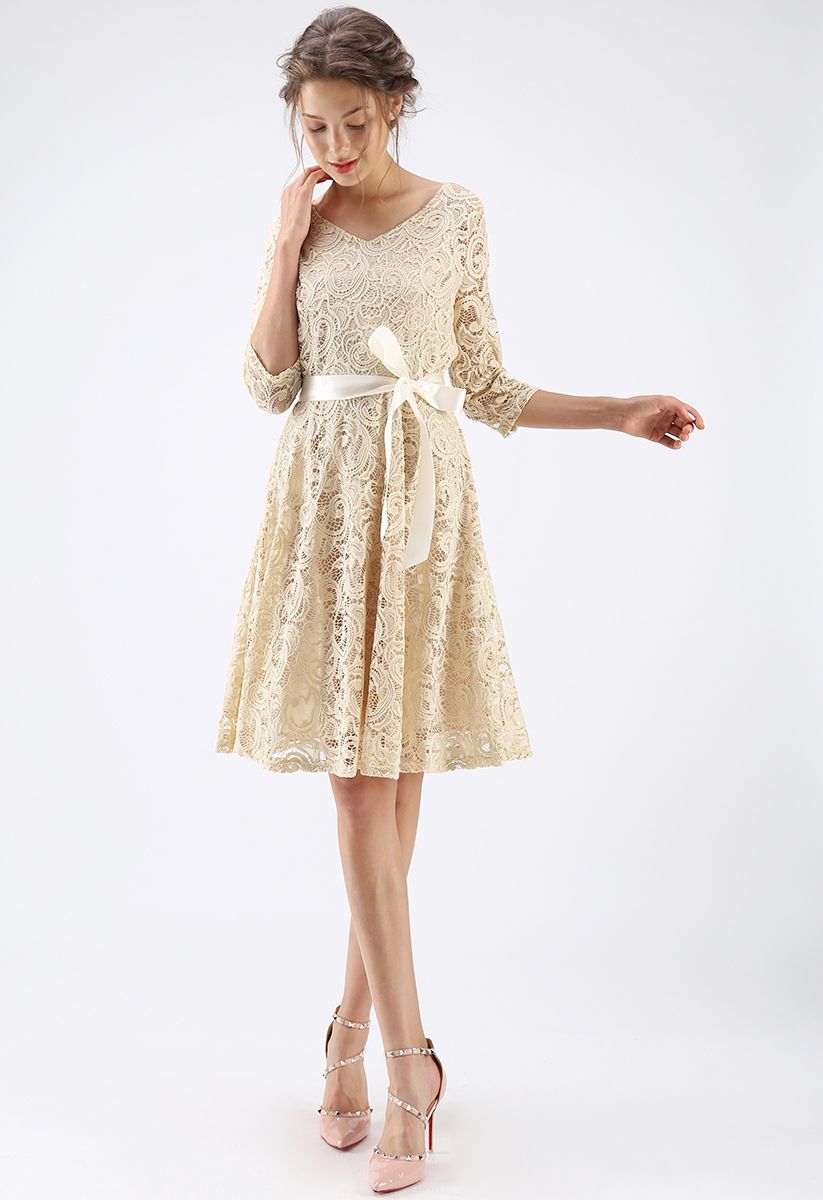 Reminisce Autumn V-Neck Lace Dress in Apricot