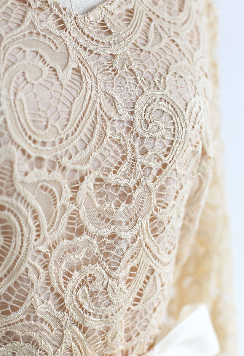 Reminisce Autumn V-Neck Lace Dress in Apricot